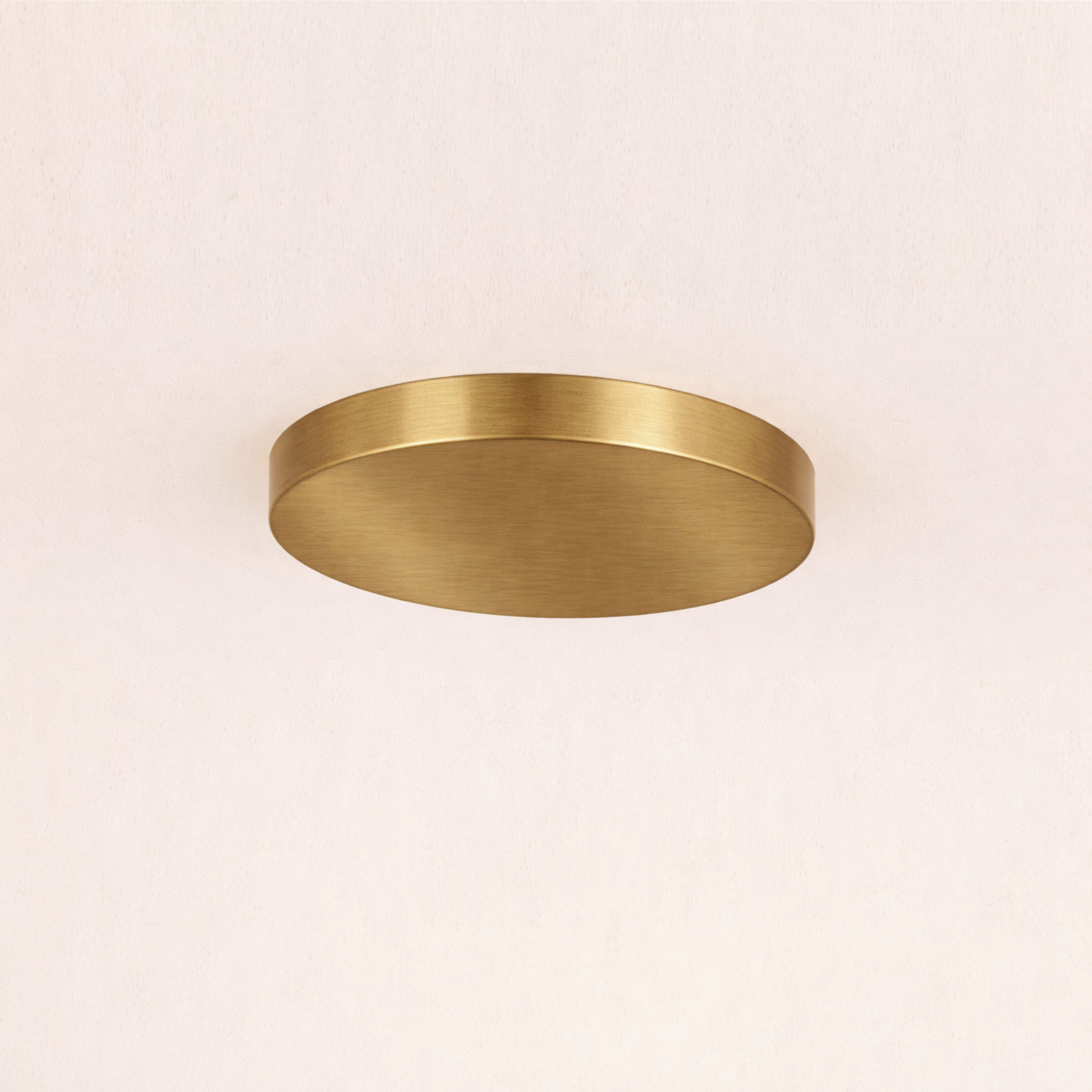 Acryluxe Collection - Classic Family 4 Light 18 inch Brushed Brass Flush-Mount Ceiling Light in 18" D x 18" W x 6.75" H, EVOLV